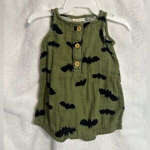 Cat & Jack Olive Green Halloween Bat Print Sleeveless Romper - Newborn